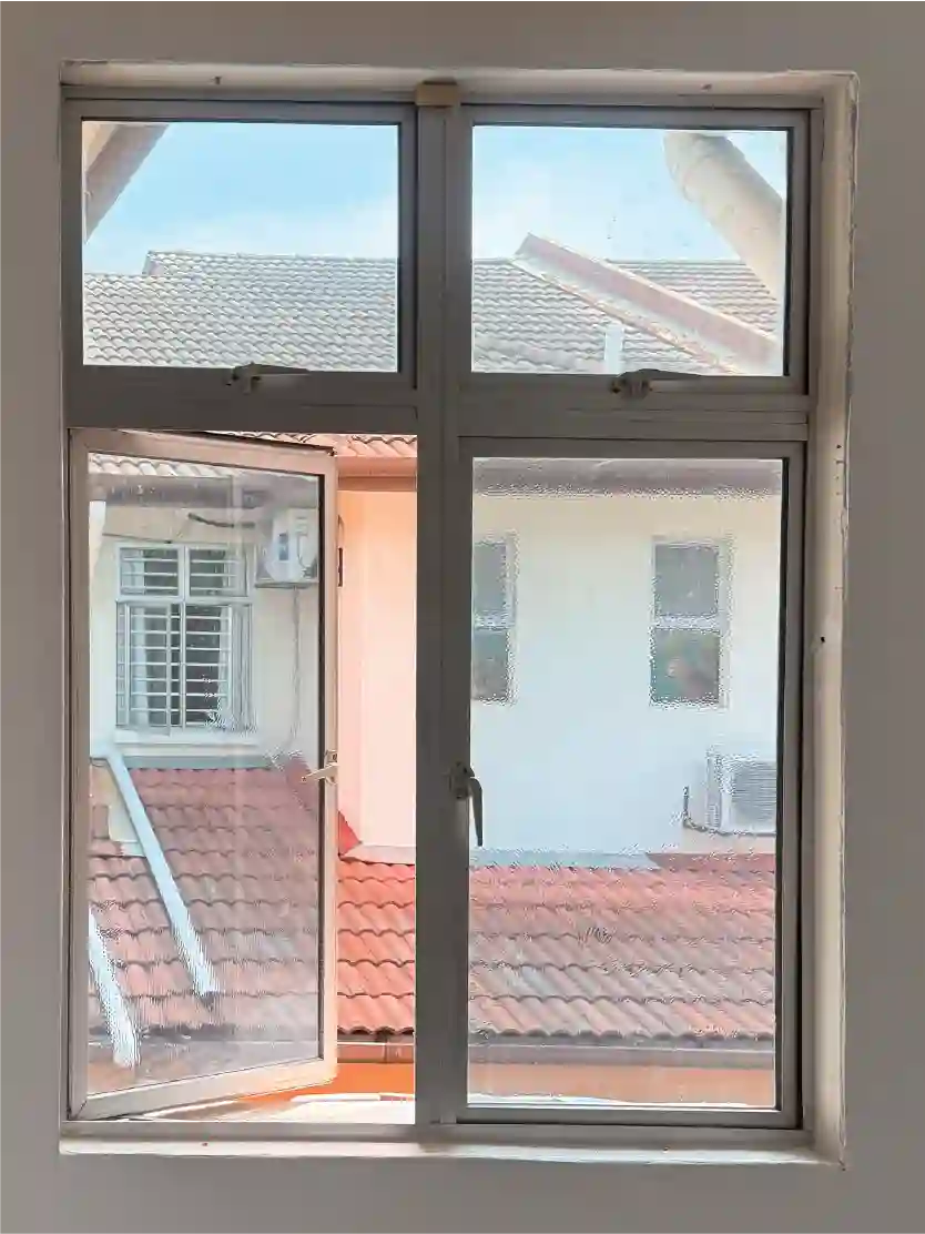Ckool installer fitting window film on site